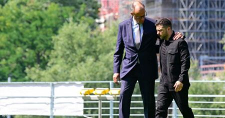 من سيحضر اجتماع واشنطن الحاسم بين ترامب وزيلينسكي؟