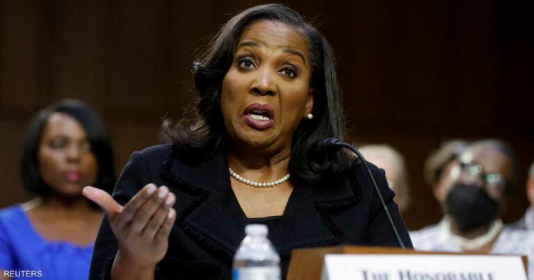 المحكمة تعلّق مؤقتا إقالة عضوة الاحتياطي الفيدرالي ليزا كوك