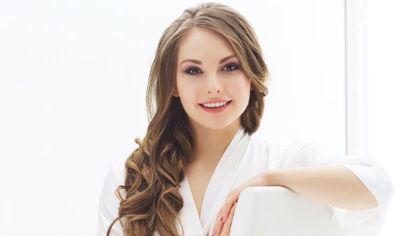 خطوات بسيطة لبشرة مشرقة وساحرة.. في شهر العسل خطوات بسيطة لبشرة مشرقة وساحرة.. في شهر العسل