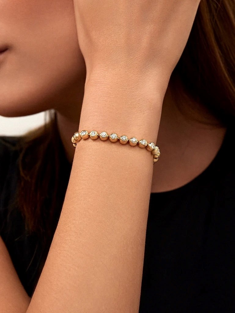 قصة أساور التنس.. وهذه أفضل خياراتكِ