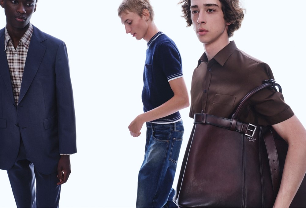 «Prada» ترسم «قصيدة الحركة».. الحياة تتحول إلى صور نابضة