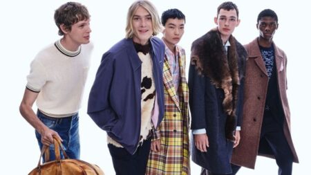 «Prada» ترسم «قصيدة الحركة».. الحياة تتحول إلى صور نابضة «Prada» ترسم «قصيدة الحركة».. الحياة تتحول إلى صور نابضة