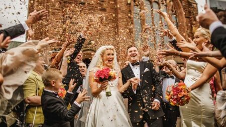 صور عائلية أساسية يجب التقاطها في حفل زفافكِ صور عائلية أساسية يجب التقاطها في حفل زفافكِ