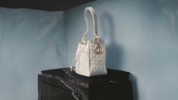 «دي-موشن».. ابتكار جديد من توقيع «ديور» «دي-موشن».. ابتكار جديد من توقيع «ديور»