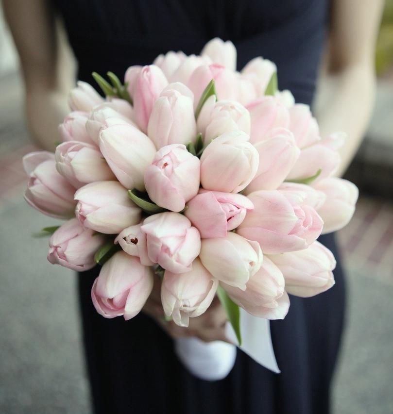 أبرز صيحات «بوكيه العروس» في 2025