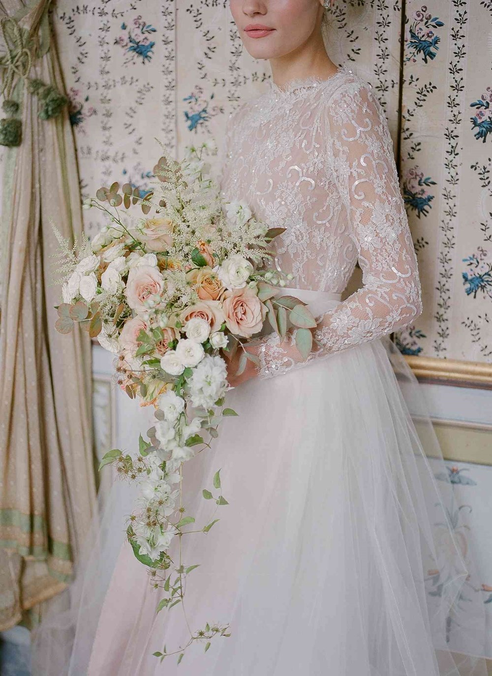 أبرز صيحات «بوكيه العروس» في 2025