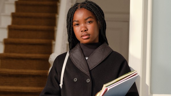 مجموعة مختارة من «Baby Dior».. لموسم «العودة إلى المدرسة» مجموعة مختارة من «Baby Dior».. لموسم «العودة إلى المدرسة»