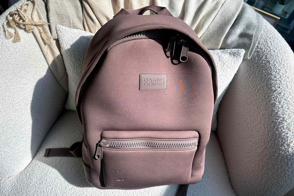 من قاعة الدراسة إلى الكافيه.. حقيبتكِ رفيقتكِ الدائمة فأيّ واحدة تختارين؟