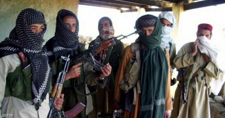 مقتل 12 جنديا باكستانيا في هجوم لطالبان باكستان