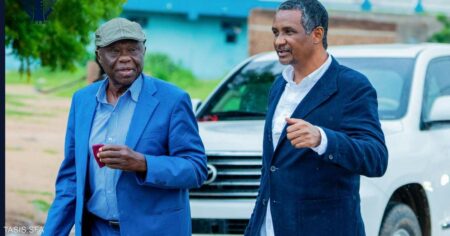 ما دلالات جولة حميدتي والحلو "المفتوحة" وسط سكان دارفور؟