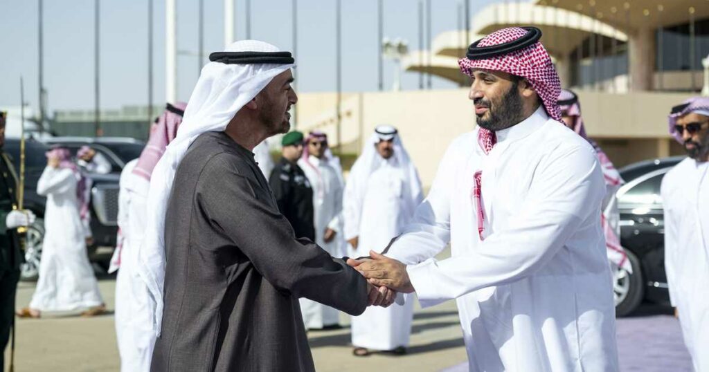 محمد بن زايد ومحمد بن سلمان يبحثان العلاقات الأخوية