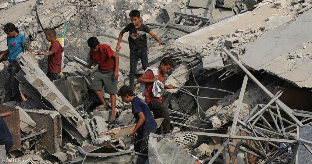 مصادر طبية: مقتل 14 وارتفاع إجمالي الضحايا في غزة