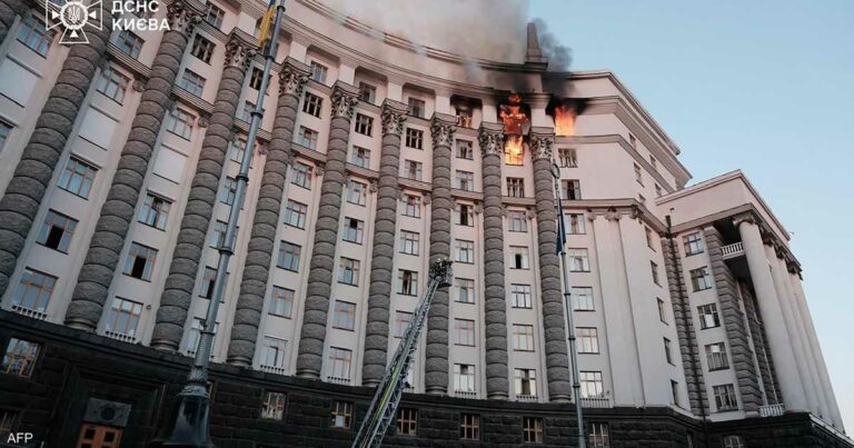 بأكبر قصف جوي روسي.. استهداف مقر الحكومة الأوكرانية