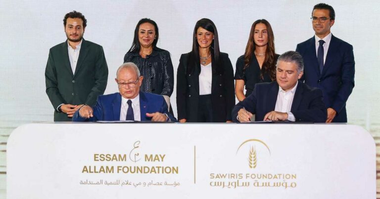 شراكة بين مؤسستي"ساويرس" و"علام" لدعم التنمية في مصر