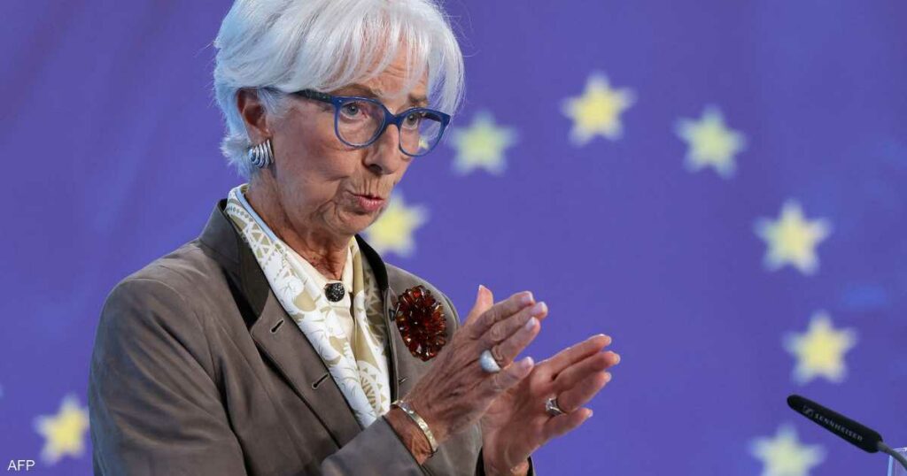 المركزي الأوروبي يبقي على الفائدة في ظل مأزق فرنسا السياسي