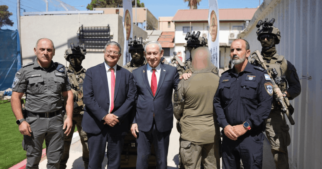 نتنياهو يحتفي بـ"وحدة اليمام": "لا يوجد أفضل منها بالعالم"