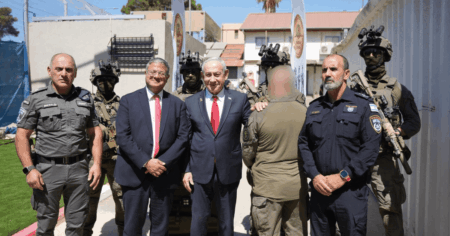 نتنياهو يحتفي بـ"وحدة اليمام": "لا يوجد أفضل منها بالعالم"