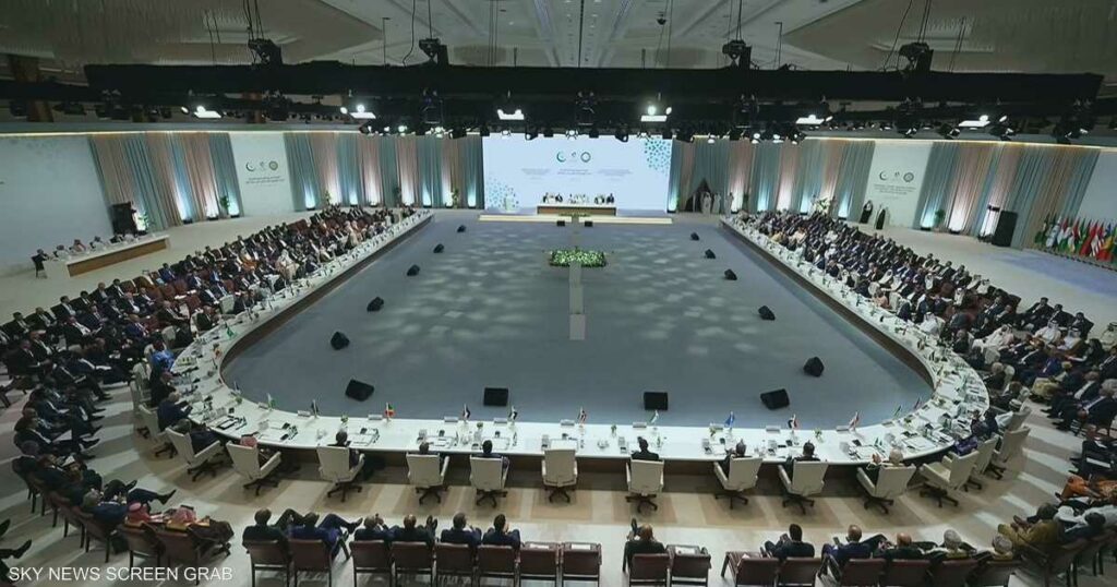 انطلاق أعمال القمة العربية الإسلامية في الدوحة