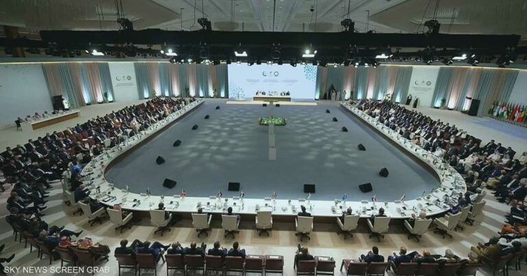 انطلاق أعمال القمة العربية الإسلامية في الدوحة