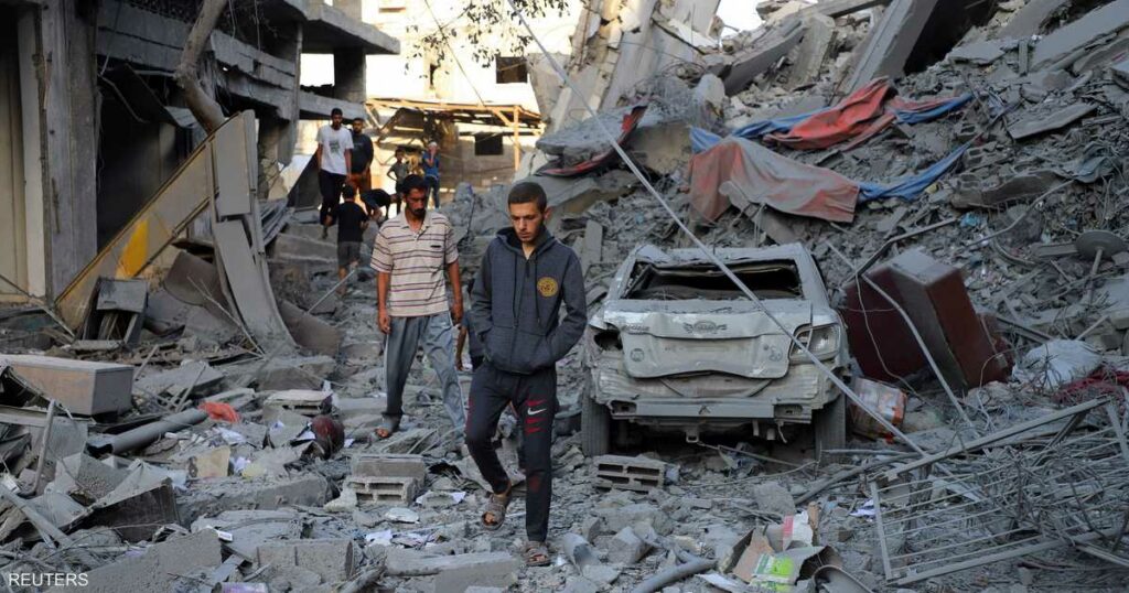 قصف إسرائيلي على وسط غزة يسفر عن سقوط قتلى وجرحى