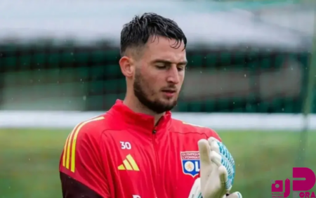 حارس فرنسي على أعتاب الهلال!