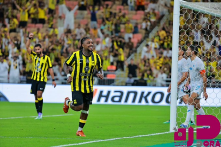 قمة الإثارة في جدة.. الاتحاد يقسو على الفتح برباعية