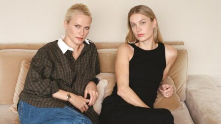 جورجيتا ديلفيتشيوت ودينيتسا بومباروفا: هذه قصة JUDE جورجيتا ديلفيتشيوت ودينيتسا بومباروفا: هذه قصة JUDE