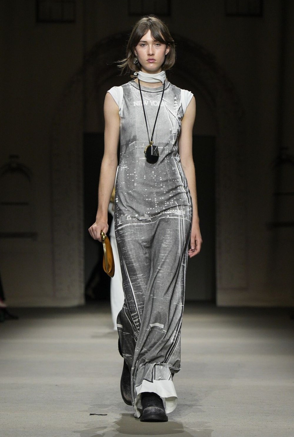 أزياء ربيع وصيف 2026.. أبرز إطلالات اليوم الخامس من أسبوع نيويورك للموضة