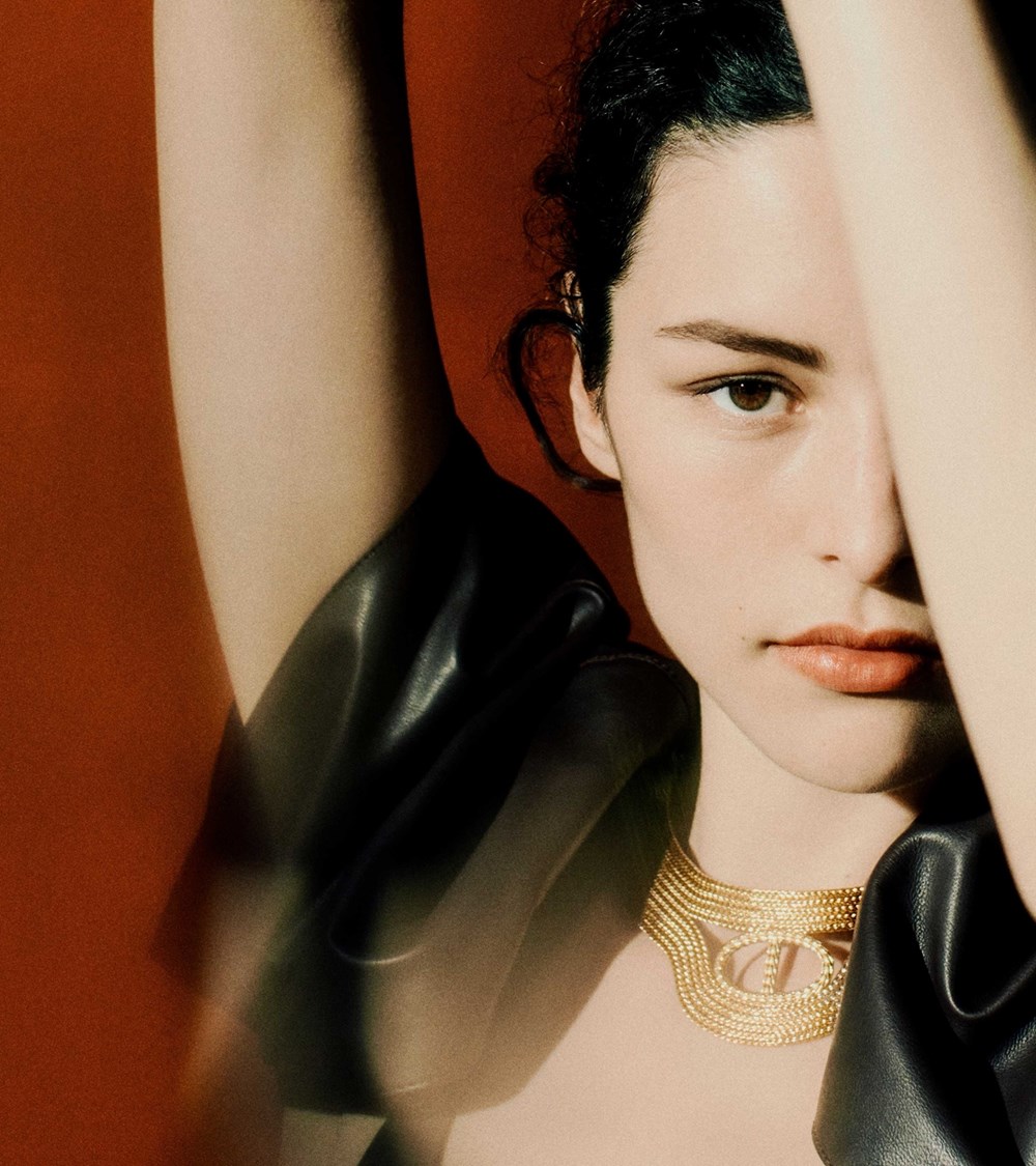 من المرسى إلى المجوهرات.. «Hermès» تعيد ابتكار أيقونتها الخالدة «Chaîne d'ancre»