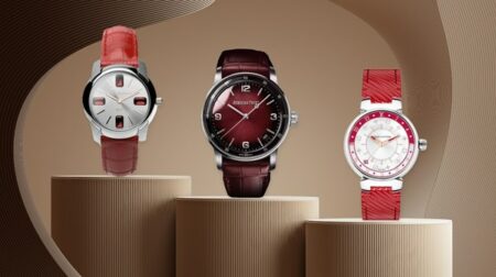 ساعات باللون الأحمر الداكن تميز إطلالاتكِ المسائية ساعات باللون الأحمر الداكن تميز إطلالاتكِ المسائية