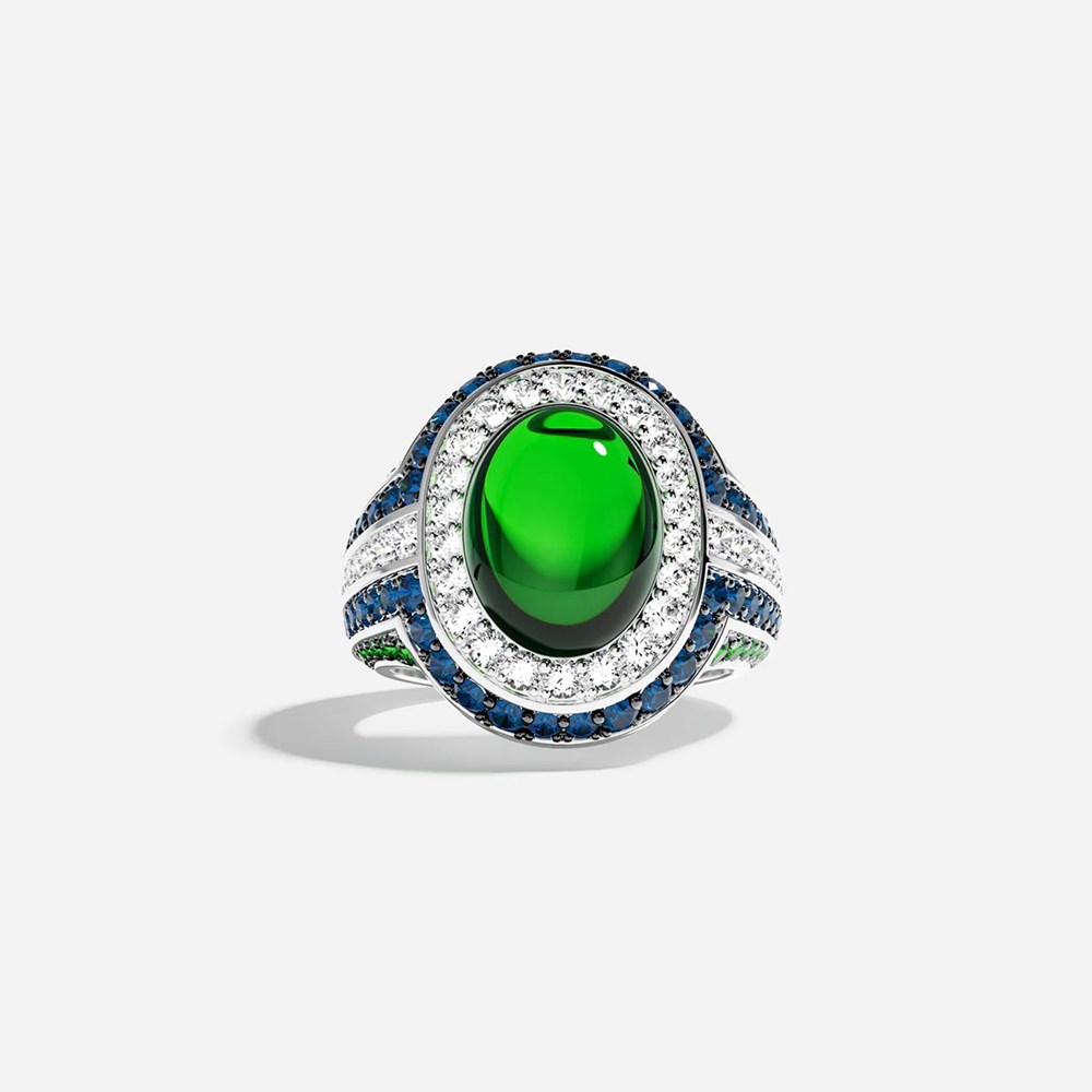 مجوهرات باللون الأخضر.. تألقي بها في اليوم الوطني السعودي