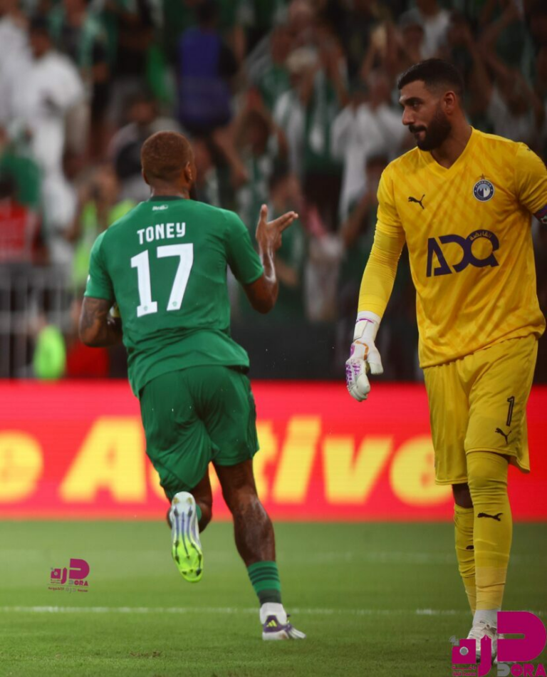 بيراميدز يتوج بكأس القارات بعد فوز مثير على الأهلي بثلاثية