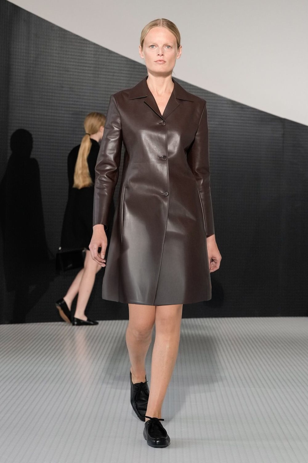 من ميلانو.. رؤية جديدة بروح «JIL SANDER» مع سيمون بيلوتي