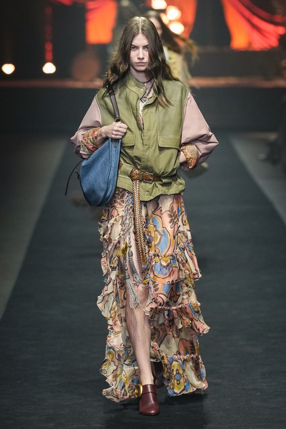 «Etro» لربيع وصيف 2026.. اندماج بين الثراء التاريخي والحداثة