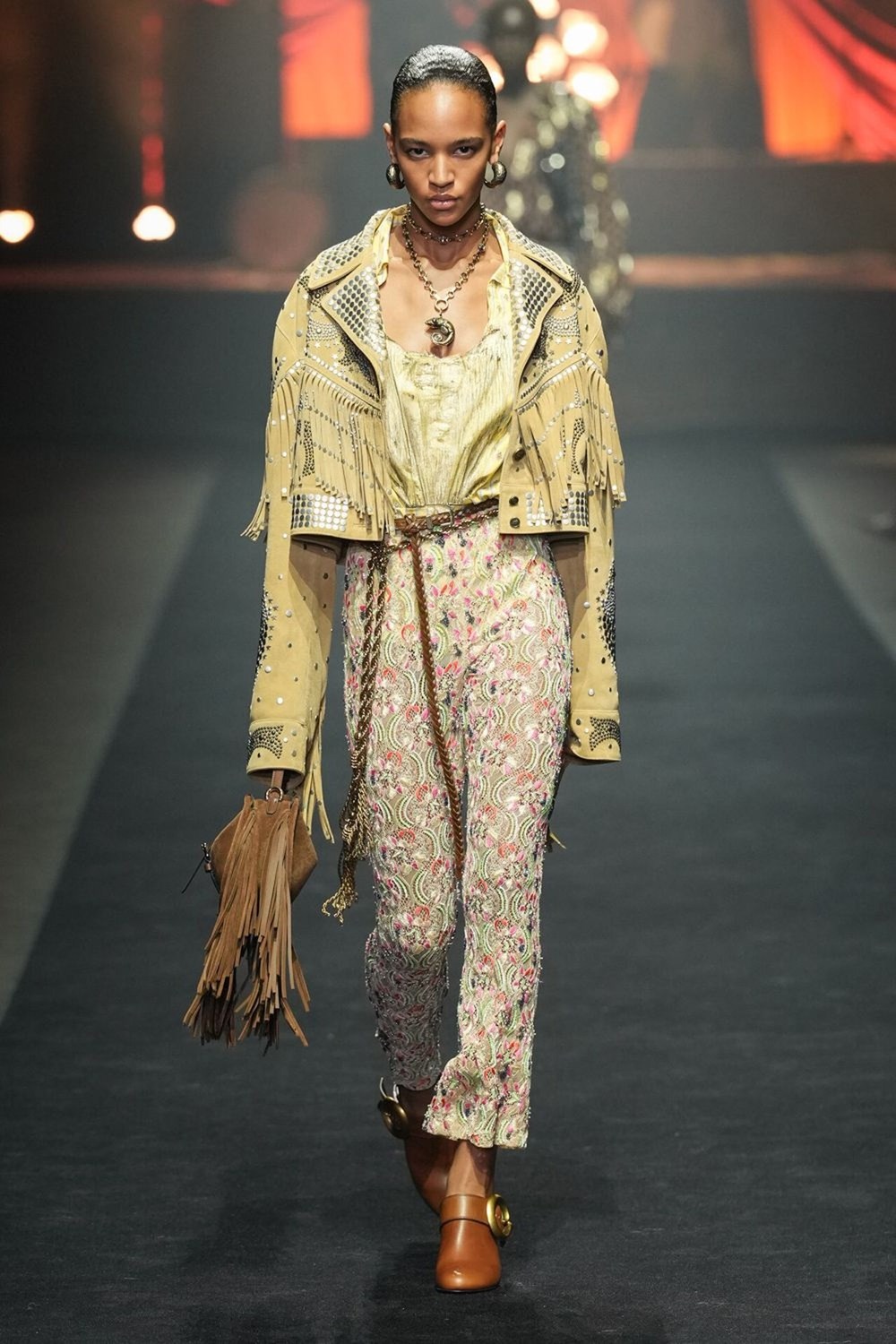 «Etro» لربيع وصيف 2026.. اندماج بين الثراء التاريخي والحداثة