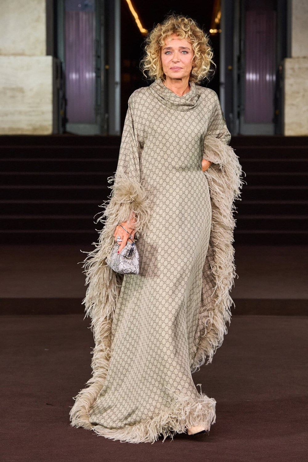 في أسبوع ميلانو للموضة.. «غوتشي» تكسر قواعد عروض الأزياء تحت قيادة ديمنا غفاساليا