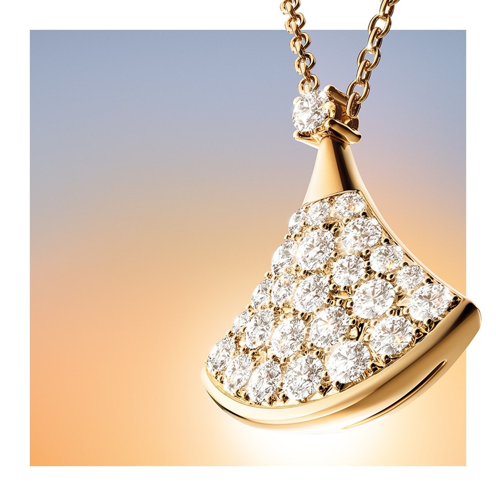 «بولغري» تحتفل بمجموعاتها الأيقونية.. قطع فنية تتجدد وبراعة لا تعرف الزمن