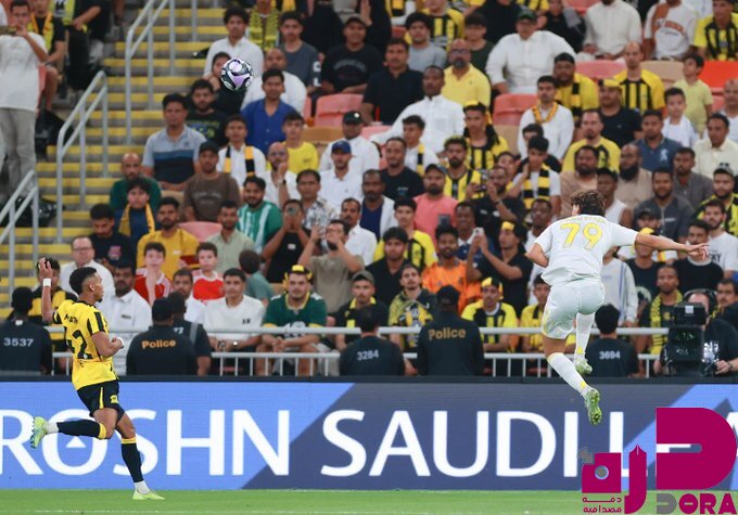 ماني ورونالدو يقودان النصر لانتصار كبير في الكلاسيكو