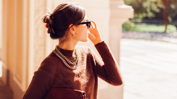 سترة الكشمير.. نجمة خريف وشتاء 2025 سترة الكشمير.. نجمة خريف وشتاء 2025