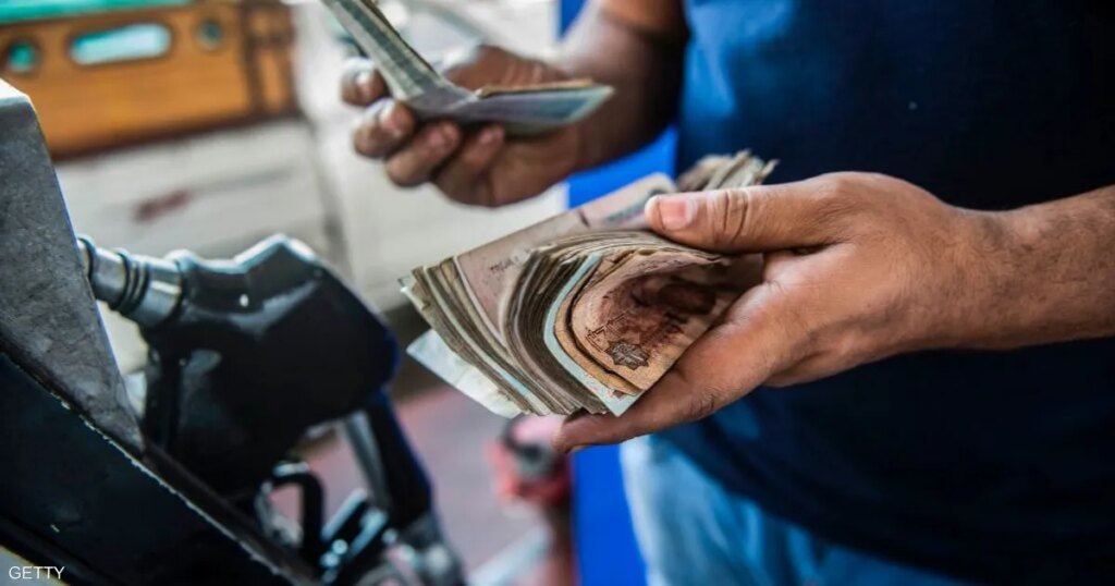 مصر ترفع أسعار المنتجات البترولية مع تثبيت الأسعار لعام كامل