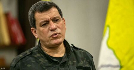 قائد قوات سوريا الديمقراطية يطالب بإقامة منطقة حكم ذاتي
