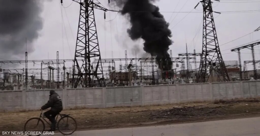 300 مسيرة و37 صاروخا.. هجوم روسي يوقف إنتاج للغاز بأوكرانيا