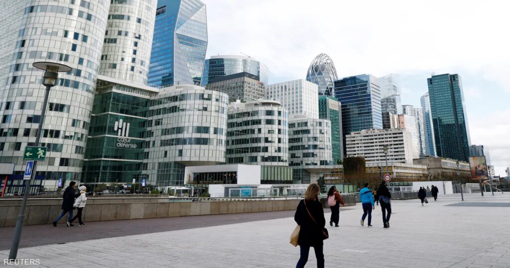 فرنسا.. عواصف سياسية تفاقم التحديات الاقتصادية