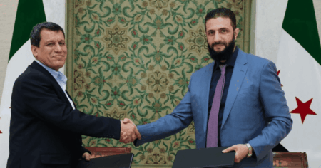 الشرع يلتقي عبدي.. ووقف فوري لإطلاق النار في شمال وشرق سوريا