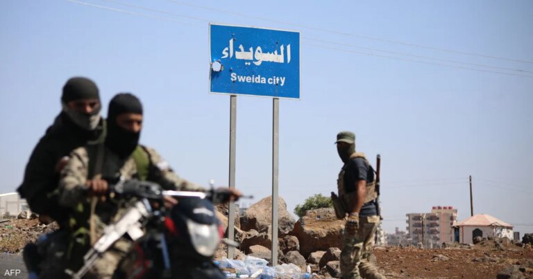 قتلى وجرحى باستهداف حافلة على طريق دمشق السويداء