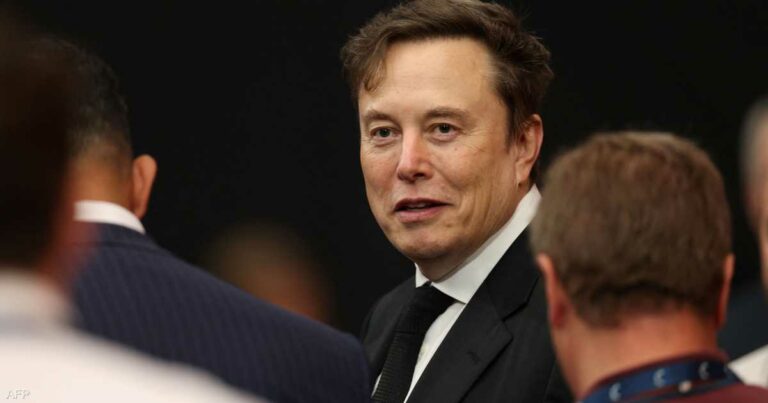 فوربس: ماسك أول شخص تقدر ثروته بنحو 500 مليار دولار