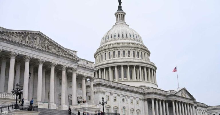 بعد فشل مشروع التمويل.. الحكومة الأميركية تتجه للإغلاق