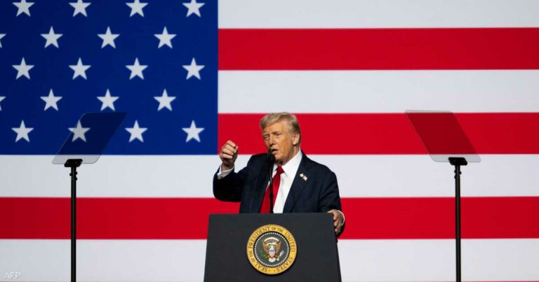 ترامب يوقع أمرا يعتبر أي هجوم على قطر "تهديدا لأمن أميركا"