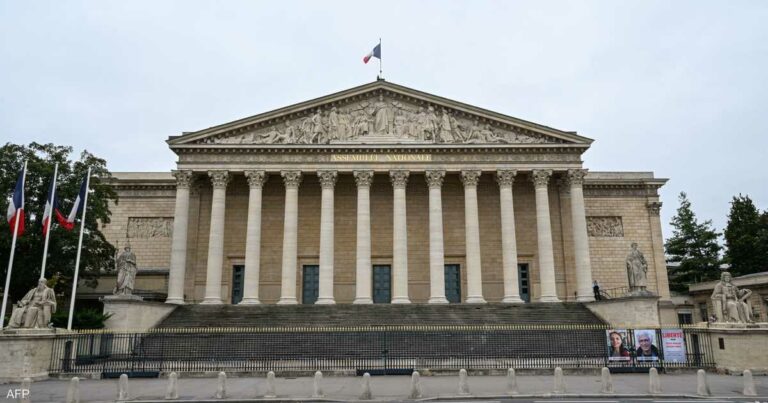 هل تعرقل الفوضى المتجددة في فرنسا النمو الاقتصادي؟