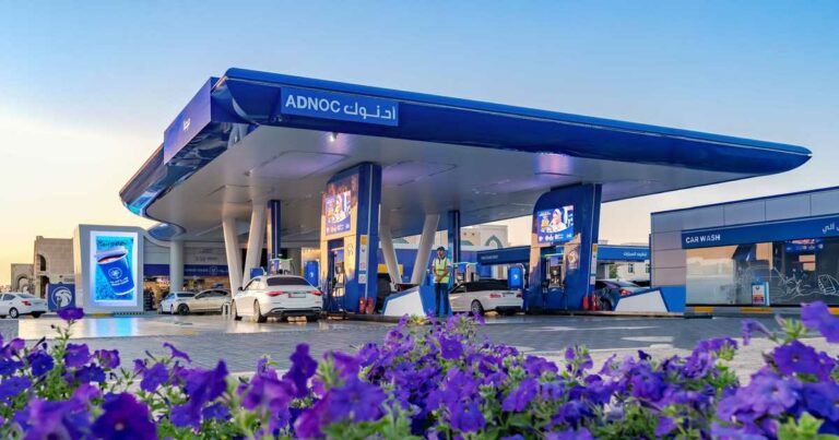 أدنوك للتوزيع ترفع مستهدفاتها الاستراتيجية للنمو